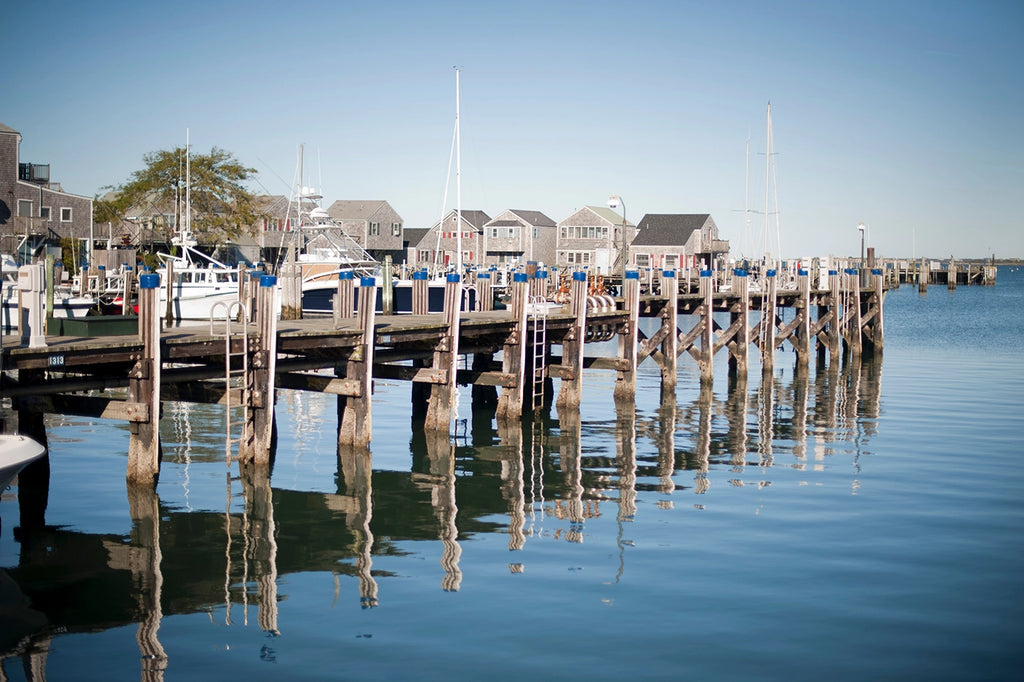 Exploring Nantucket Through Elin Hilderbrand's Novels: 10 Must-Visit Locations