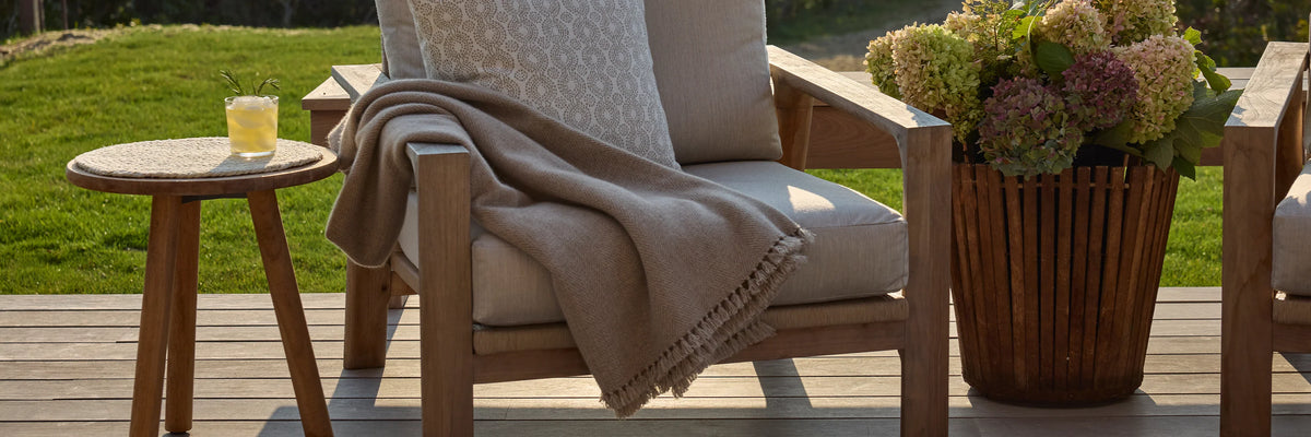 Blankets & Throws