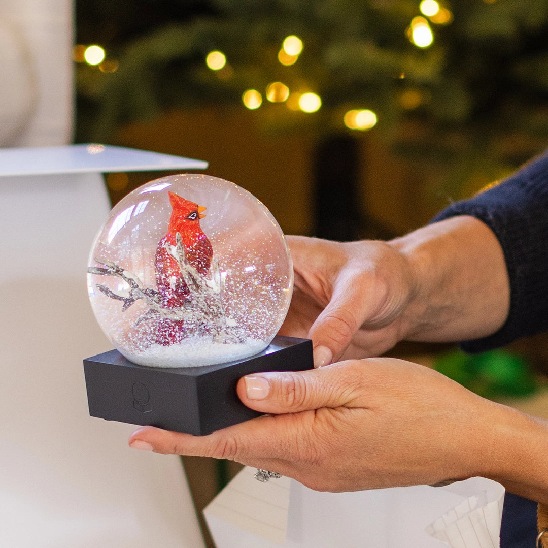 Cardinal Snow Globe