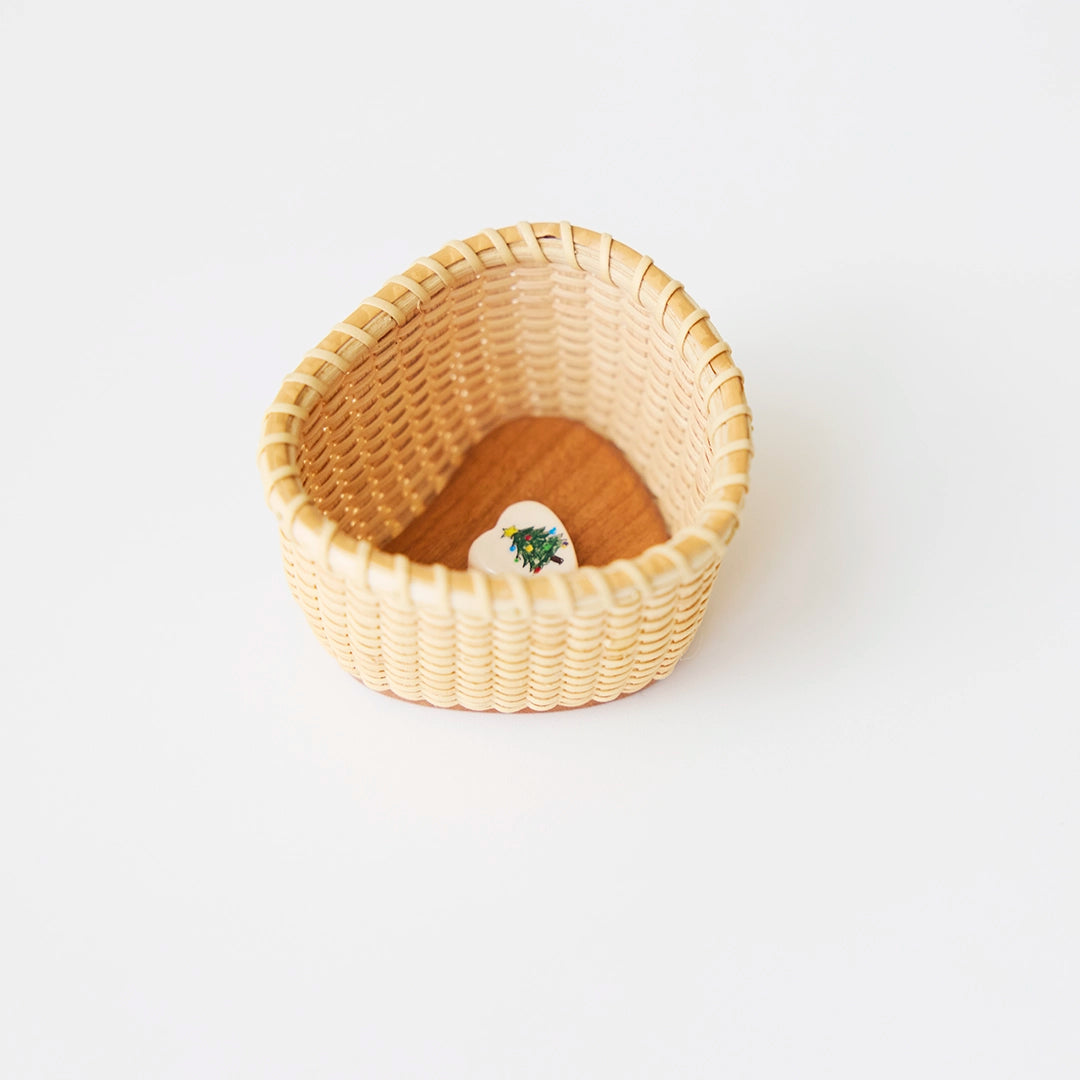 Mini Chistmas Tree Heart Basket | Dale Rutherford