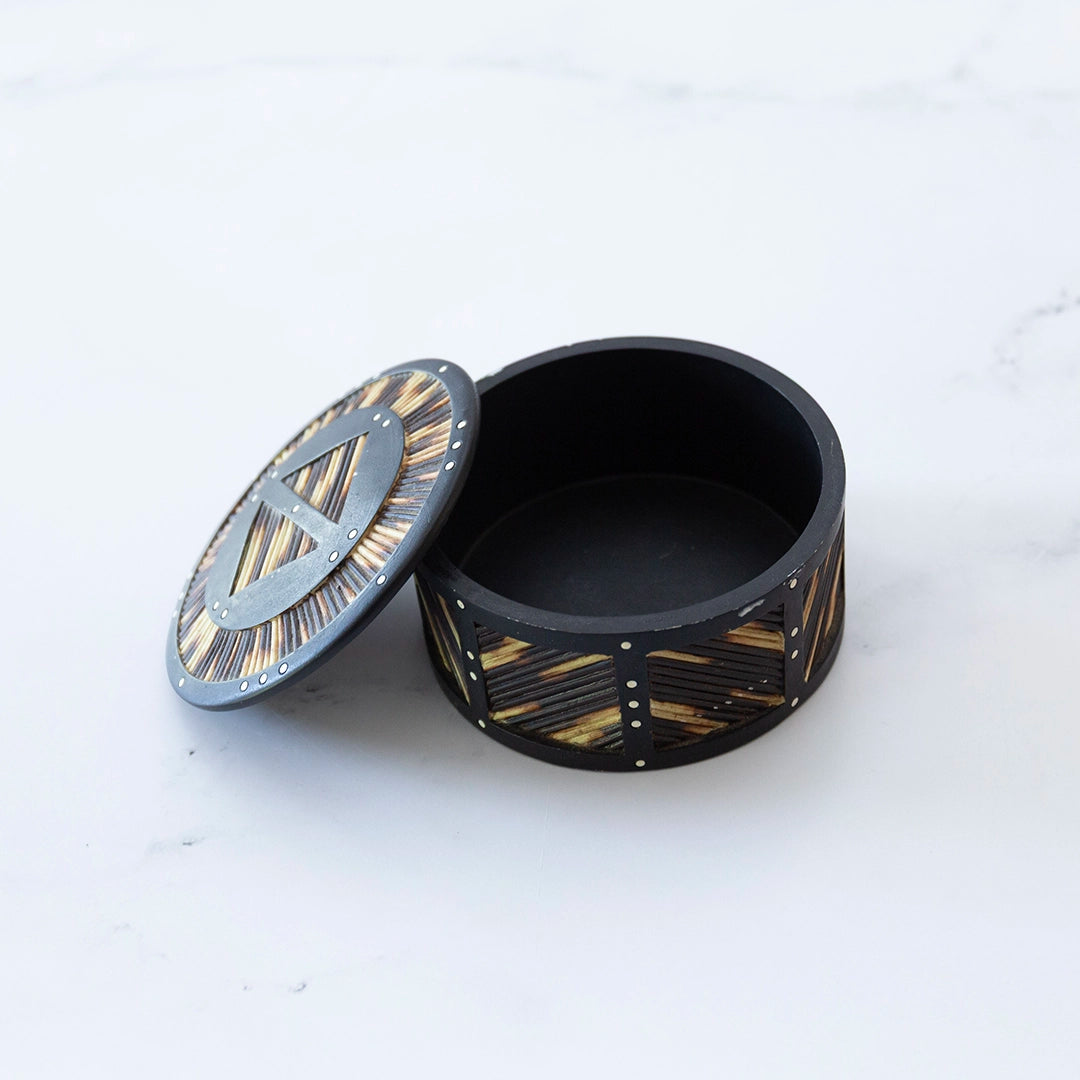Antique Round Quill Box