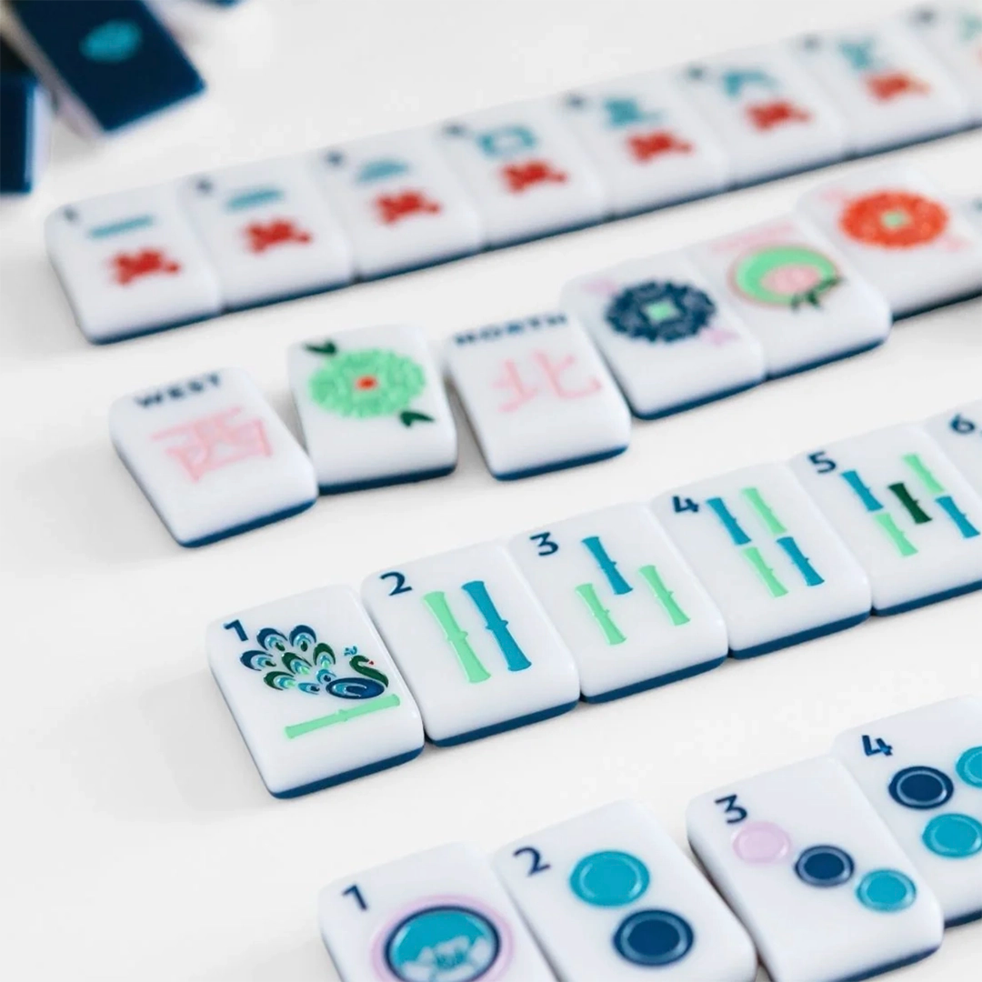 Blue and White Mahjong Set