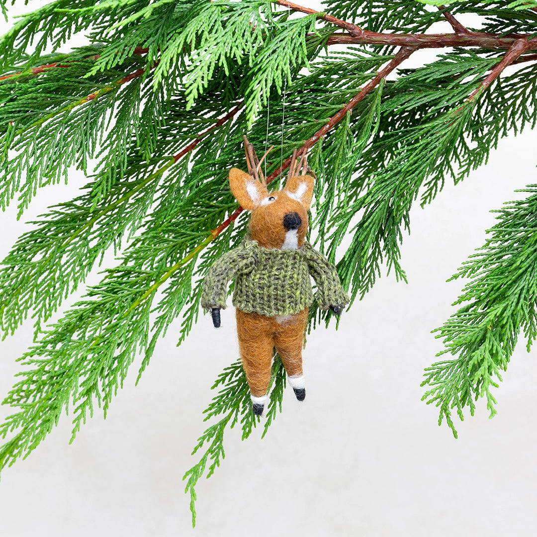 Cozy Sweater Buck Critter