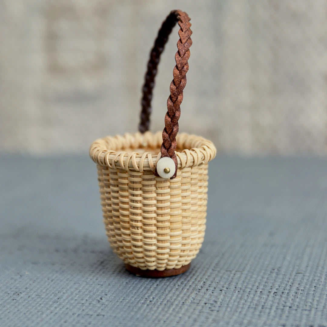Traditional Petite Oval Lightship Basket | Dale Rutherford