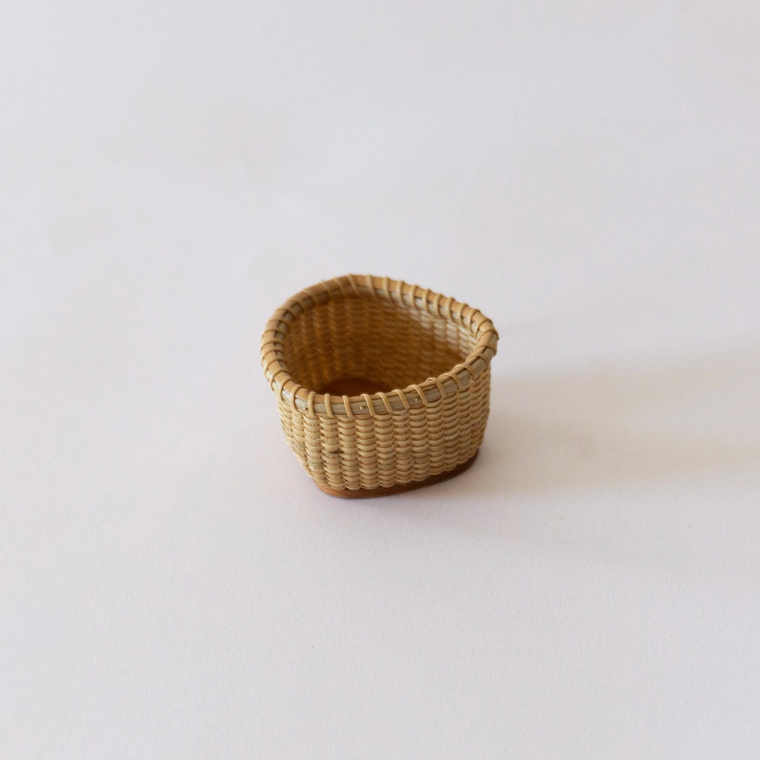 Mini Heart Lightship Basket with Ivory Island Outline | Dale Rutherford