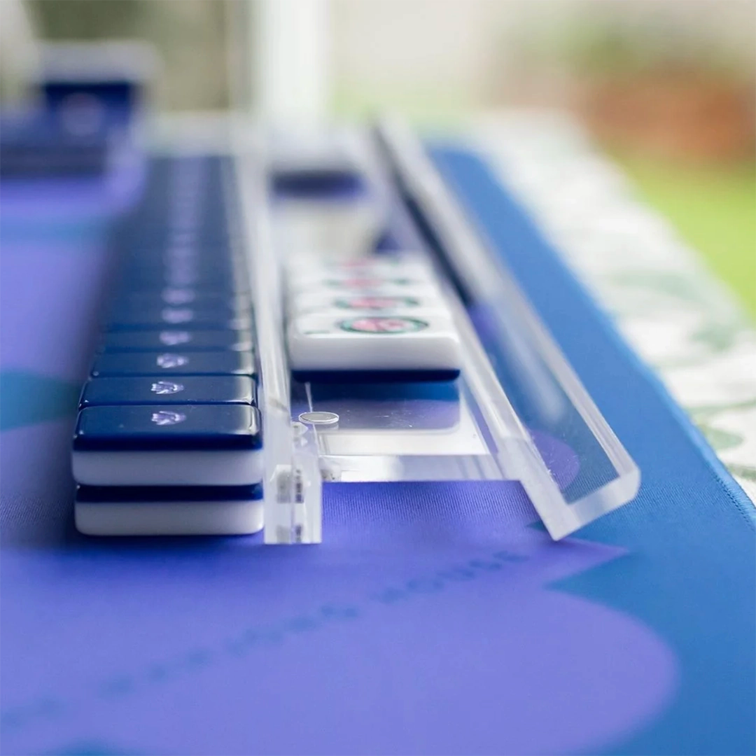 Blue and White Mahjong Set