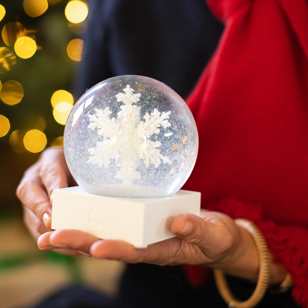 Snowflake Snow Globe