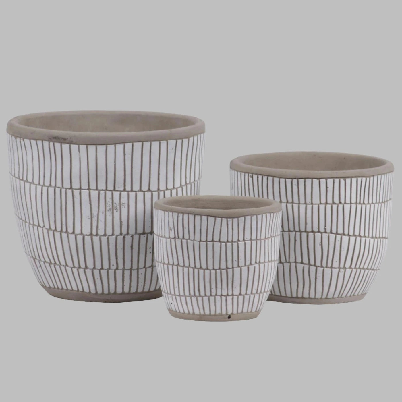 Introduce a touch of timeless elegance to your home with the Ceramic Pots with Banded Rim from Nantucket Looms. These beautifully crafted pots combine classic design with superior craftsmanship, making them an ideal addition to any decor style.