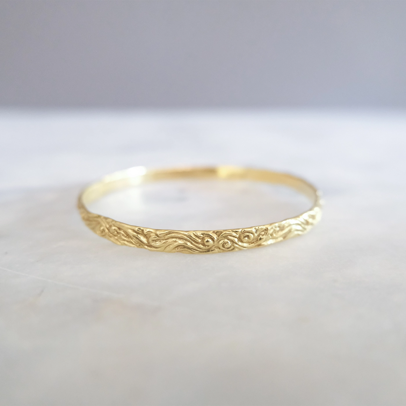 18K Textured Bangle