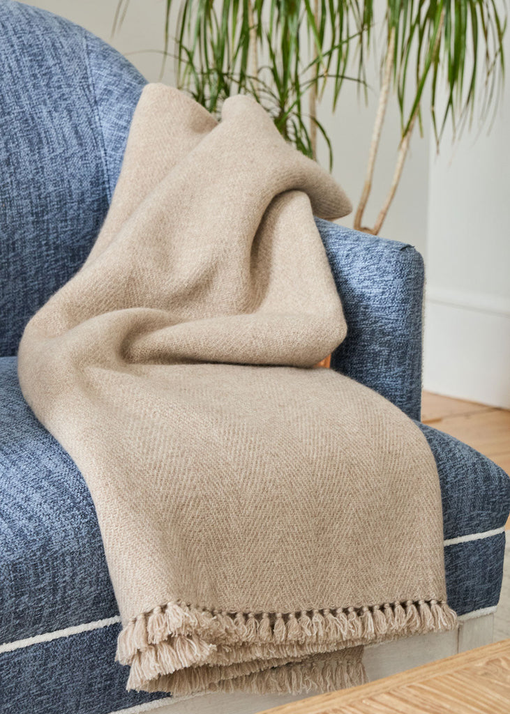 Blankets & Throws