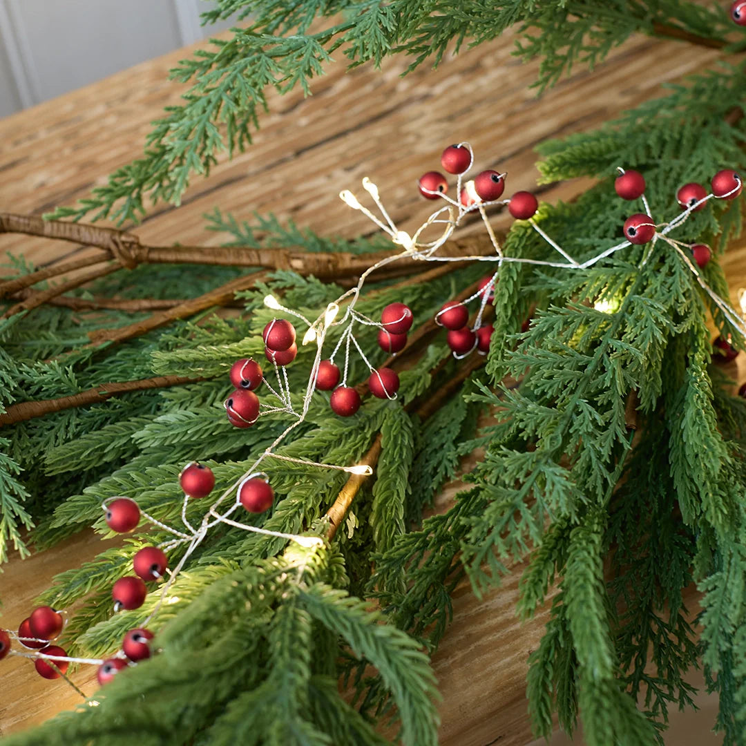 Garlands, String Lights & Wreaths
