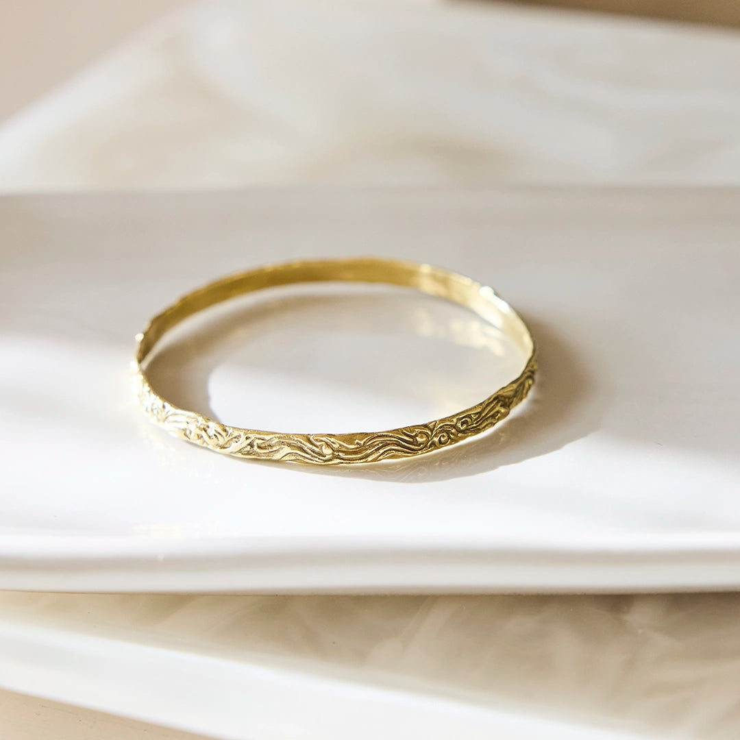 18K Wave Bangle | Sharon Woods Hussey
