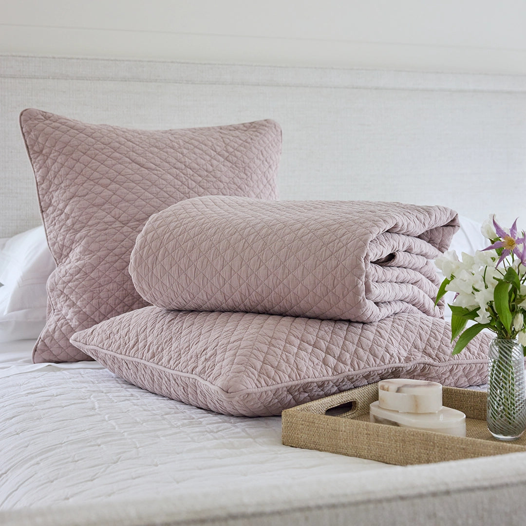 Sandstone Pink Quilt Set