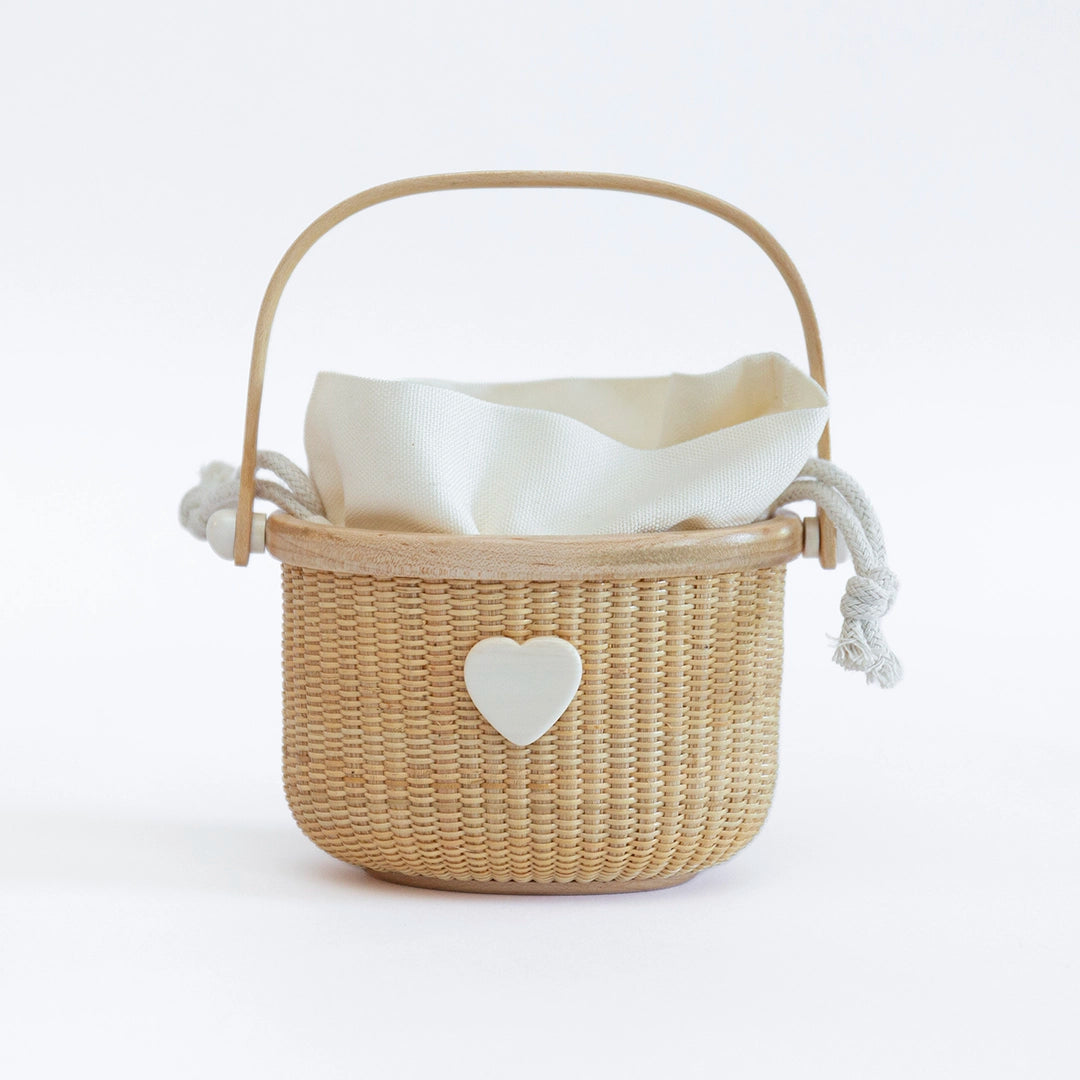Maple Child's Purse Lightship Basket with Ivory Heart and Linen Liner | Janet Carreau
