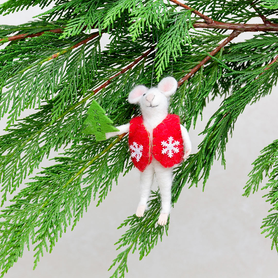 Winter Tree Mouse Critter