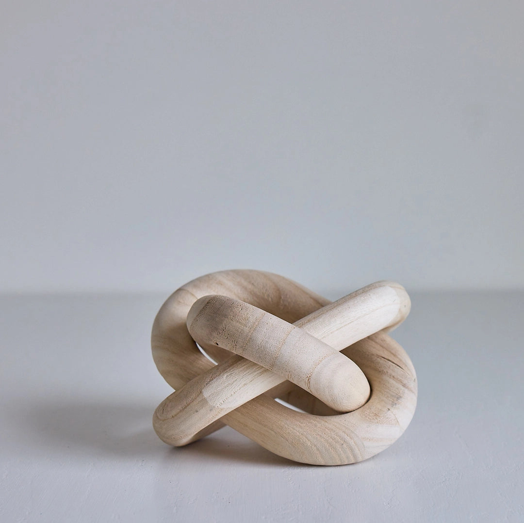 Geometric Wooden Chain Knot