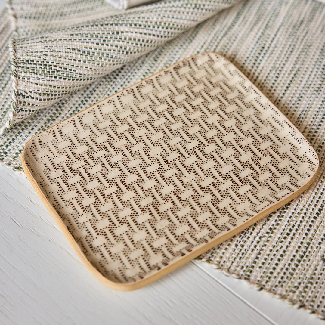 Wicker Chestnut Tidbit Tray